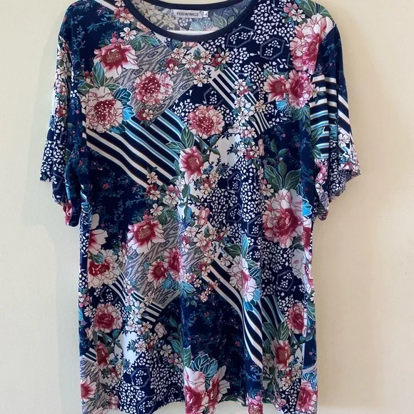 Floral Pattern Top - Picture 1 of 3